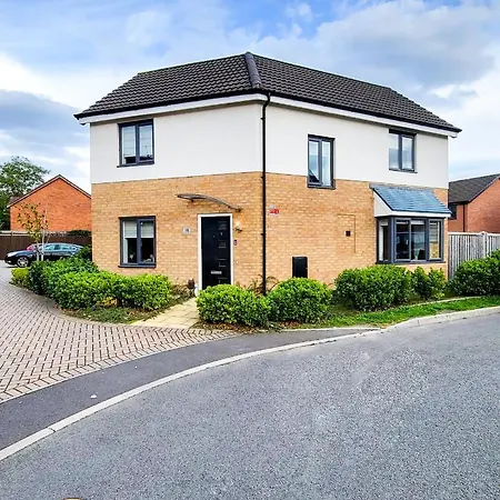 Ferienhaus Airport Luxury3brhome *