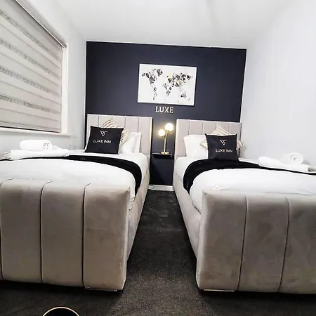 Airport Luxury3brhome Ferienhaus